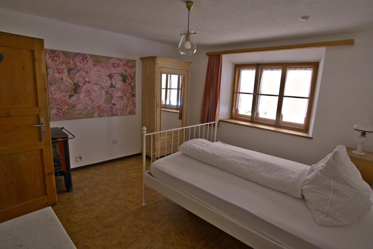 Bed and Breakfast Chasa Sassalba Lu Zewnętrze zdjęcie